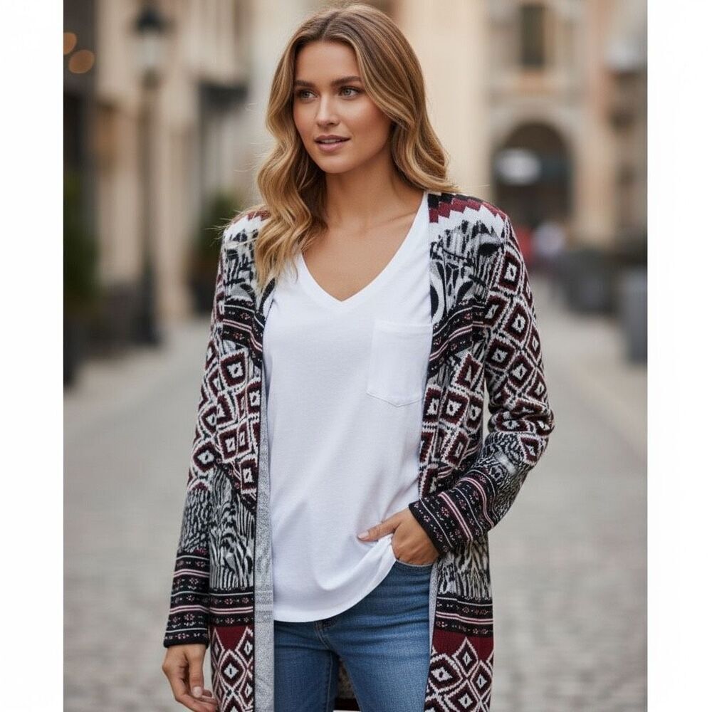 Chico’s Aztec Tribal cardigan Sweater Size Medium